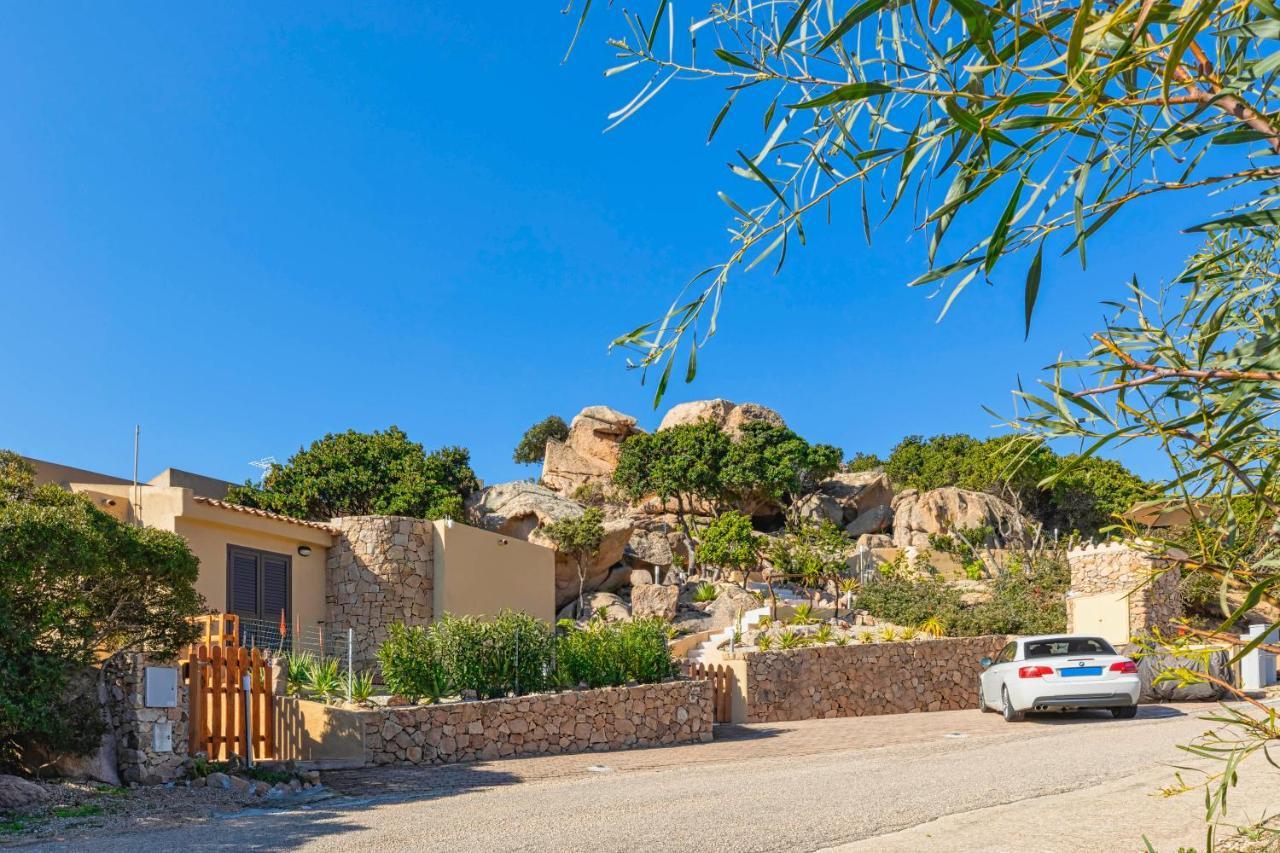 Villa Esmeralda - Free Wifi - With Swimming Pool Коста-Парадізо Екстер'єр фото