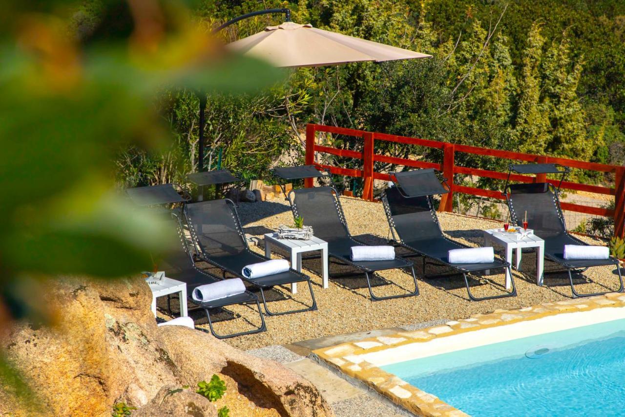 Villa Esmeralda - Free Wifi - With Swimming Pool Коста-Парадізо Екстер'єр фото